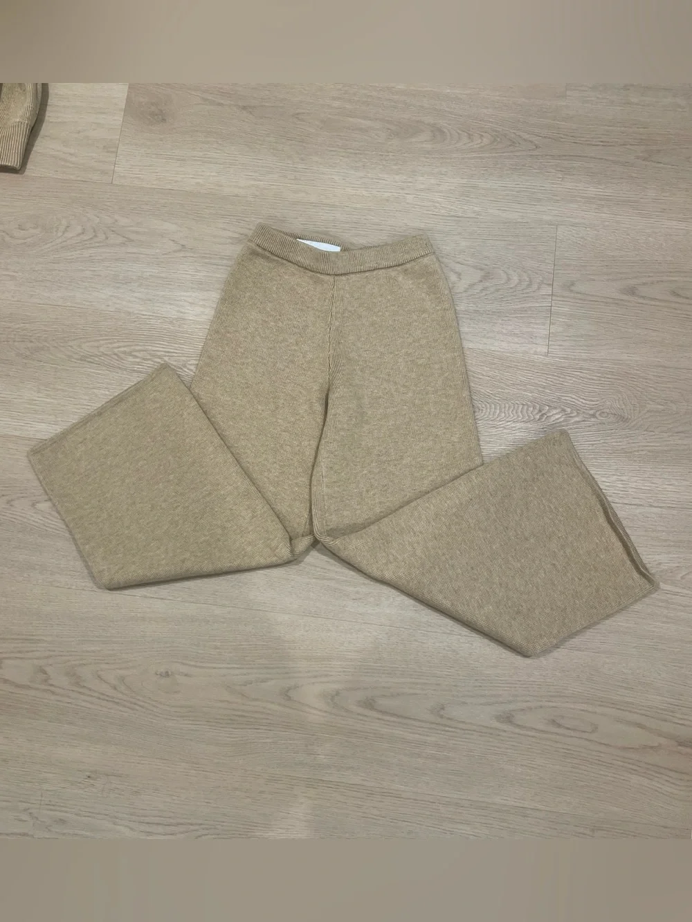 Zara Neutral Wide-Leg Knit Pants in Beige